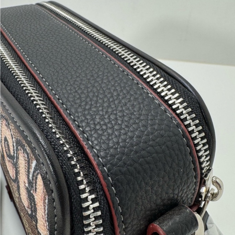 COACH X Super RARE Mint N Serf Wyatt Crossbody Bag in Signature Graffiti Pattern - Picture 5 of 10